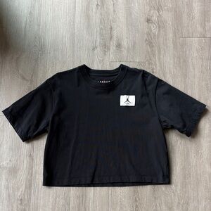 Cropped Air Jordan Tee